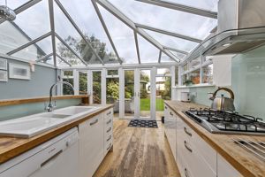 Kitchen- click for photo gallery